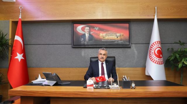 Aydın Büyükşehir Belediye Başkan Adayı Mustafa Savaş Basın Açıklaması yaptı