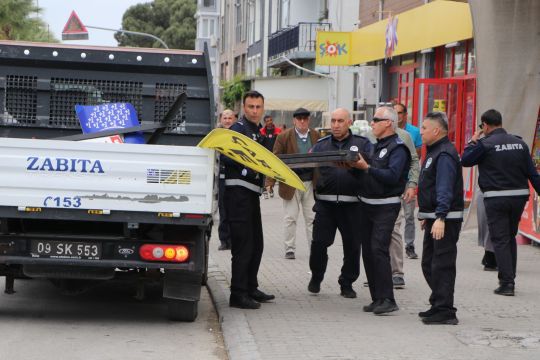 ''KALDIRIMLAR  YAYALARA AİT''