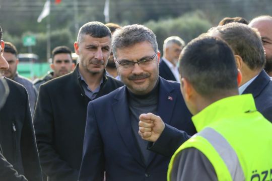 AK Parti Aydın Milletvekili Av. Ömer Özmen'in *1 Mayıs Emek ve Dayanışma Günü Basın açıklaması 