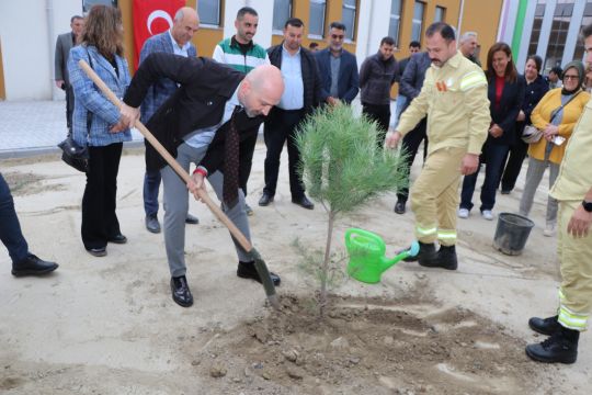 Başkan Arıkan; “Orman yoksa su da yok, yaşam da yok”