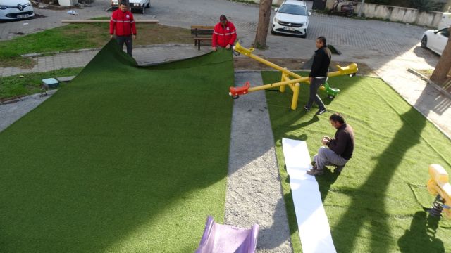 Söke Belediyesi’nin parklarda yenileme atağı devam ediyor