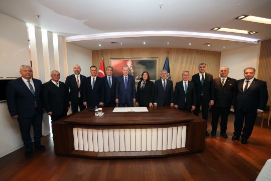 BAŞKAN ARIKAN; “CUMHURBAŞKANIMIZLA BİR ARAYA GELMEK BÜYÜK ONUR”