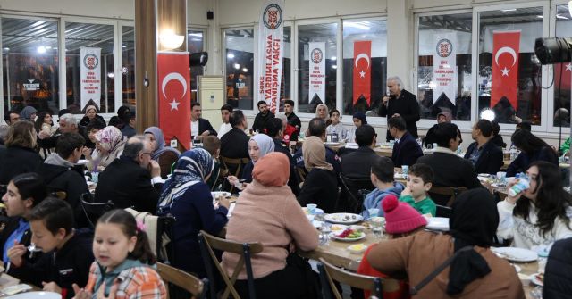 Söke’de Dünya Yetimler Günü’nde Anlamlı İftar Buluşması