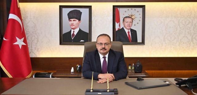 ''ALLAH BU MİLLETE BİR DAHA İSTİKLAL MARŞI YAZDIRMASIN''