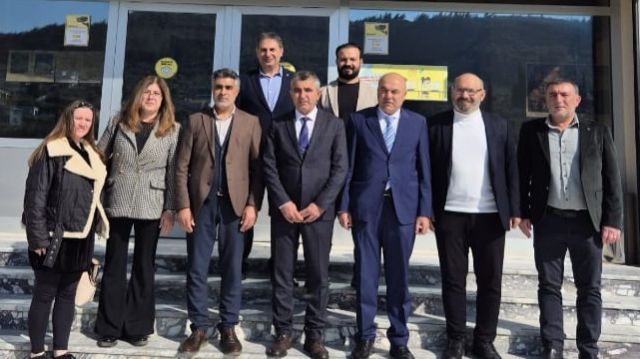 AK Parti Söke İlçe Teşkilatı’ndan İlçe Milli Eğitim Müdürü Mustafa Uğurlu’ya Ziyaret