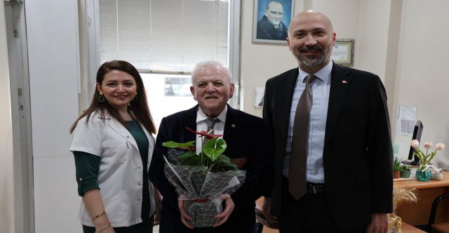  Başkan Arıkan’dan sağlık çalışanlarına 14 Mart ziyareti