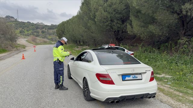 AYDIN İL JANDARMA KOMUTANLIĞI BASIN AÇIKLAMASI YAPTI