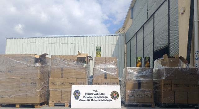 Efeler’de Sahte Zeytinyağı Operasyonu: 5 Bin 900 Litre Tağşiş Ürün Ele Geçirildi
