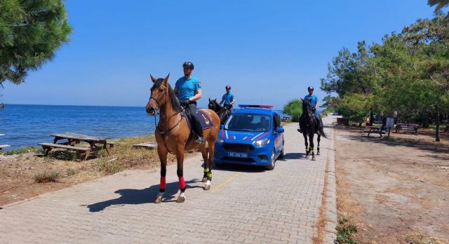 Kuşadası Milli Parkı’nda Atlı Jandarma Devriyesi, Nazilli’de Kenevir Operasyonu