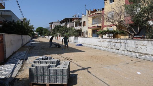 SÖKE’DE CUMHURİYET MAHALLESİ'NDE YOL YENİLEME ÇALIŞMALARI TÜM HIZIYLA SÜRÜYOR 