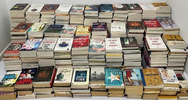 Güzelçamlı’da Bandrolsüz Kitap Satışına Jandarma Müdahalesi