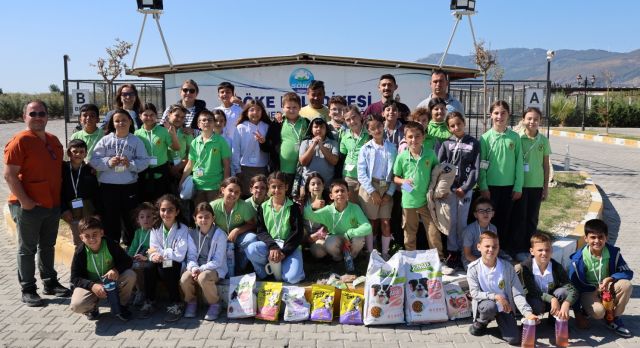 MİNİK ÖĞRENCİLERDEN SEVİMLİ PATİLER’E ANLAMLI ZİYARET 