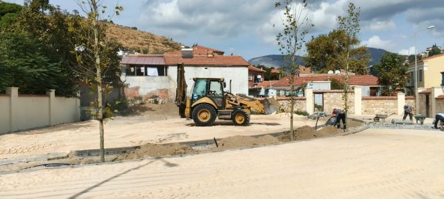 TARİHİ KEMALPAŞA’DA ORGANİK PAZAR İÇİN ZEMİN ÇALIŞMALARI BAŞLADI